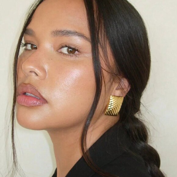 Yellow Gold Women's 18K Gold Plated Stainless Steel Striped Earring - Picture 5 of 10